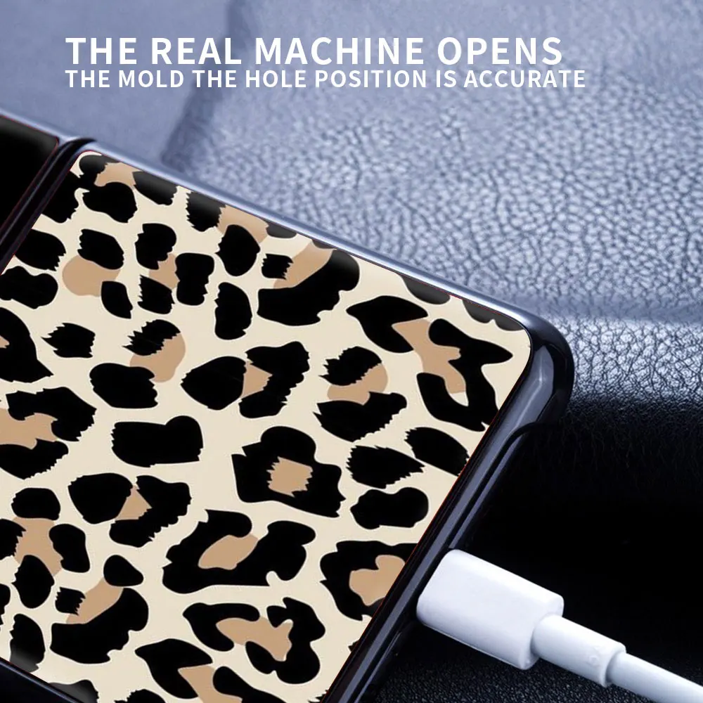 

Leopard Print Cell Phone Case For Samsung Galaxy Z Flip 5G Black PC Foldable Hard Cover For ZFlip 6.7" Fold Shell Coque