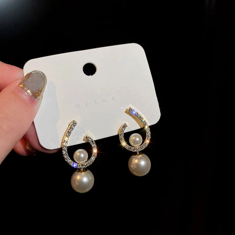 

Irregular Pearl Dangle Earrings Vintage Charm Crystals Geometric Pendant For Women 2021 Luxury Wedding Gifts Jewelry Wholesale