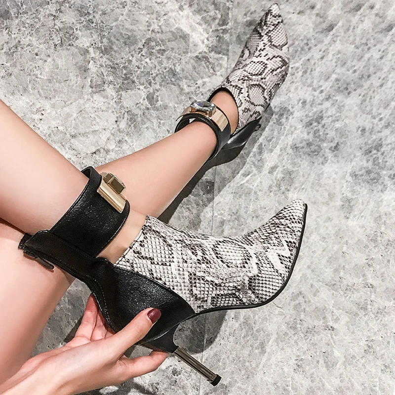 Magical2021 пикантные стразы тонкие короткие английские остроконечные модные сапоги