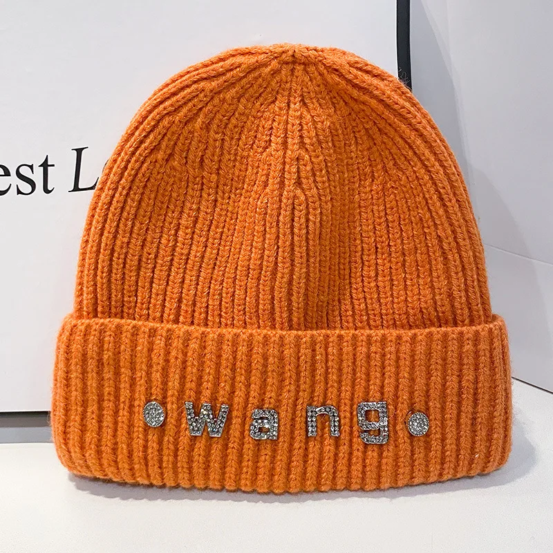 

Lettere di strass a 9 colori cappello lavorato a maglia cappello di lana donna inverno elegante Casual cappello freddo donna