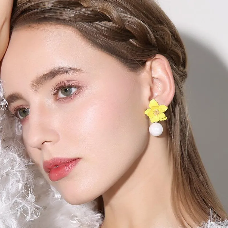 

Exquisite Women Pearl Sweet Flower Resin Earrings Statement Jewelry Gifts