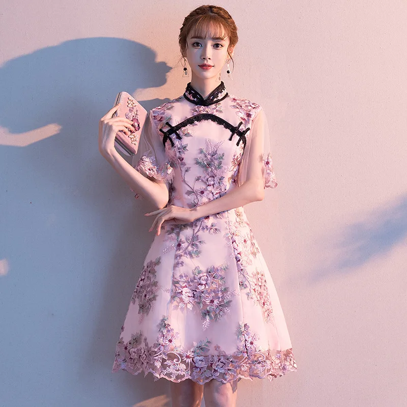 

Women Exquisite Flower Embroidery Banquet Gown Elegant Cheongsam Vintage Button Trim Chinese A-Line Dress Sweet Short Qipao