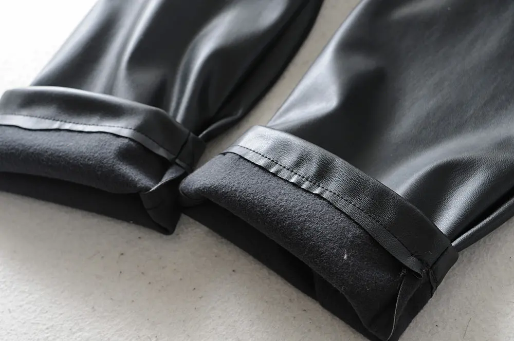 Весенне-осенние повседневные кожаные брюки для девушек стильные облегающие из