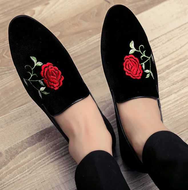 

Mens Embroidery Floral Casual Shoes Slip On Loafers Retro British Pointed Toe