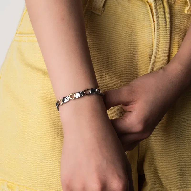 

Fashion Healthy Energy Bracelet Hearted Design Stainless Steel Health Care Magnetic Gold Bracelet Hand Chain For Women