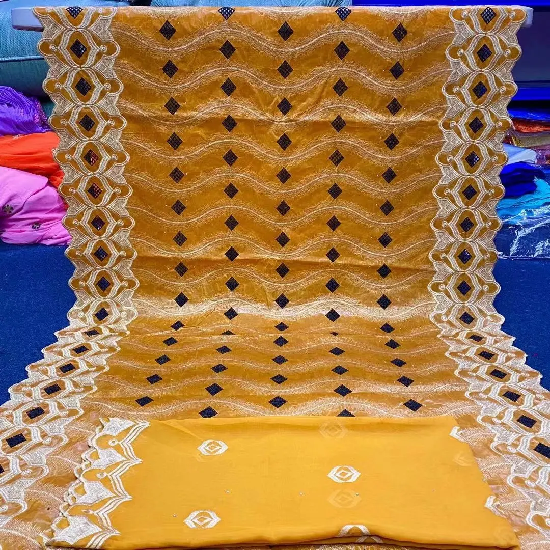 

2021 высококачественные нигерийские французские Bazin богатые ткани Новые африканские Bazin тисненые ткани 5 + 2 ярдов/партия для платья