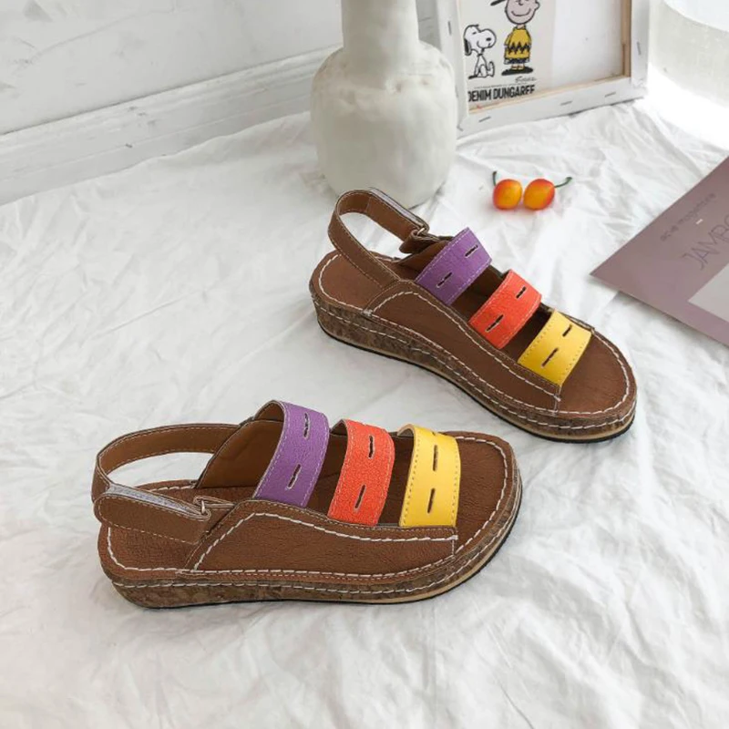 

2020 Summer New Women's Shoes Korean Flat Heel Round Head Velcro Stick Women's Large Fashionable Sandals