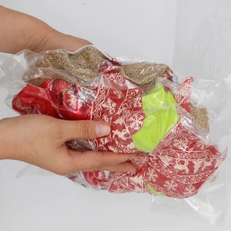 

How The Grinch Stole Christmas Burlap Wreath Christmas Garland Decorations Super Cute and Lovely Great Gifts Home Decorations