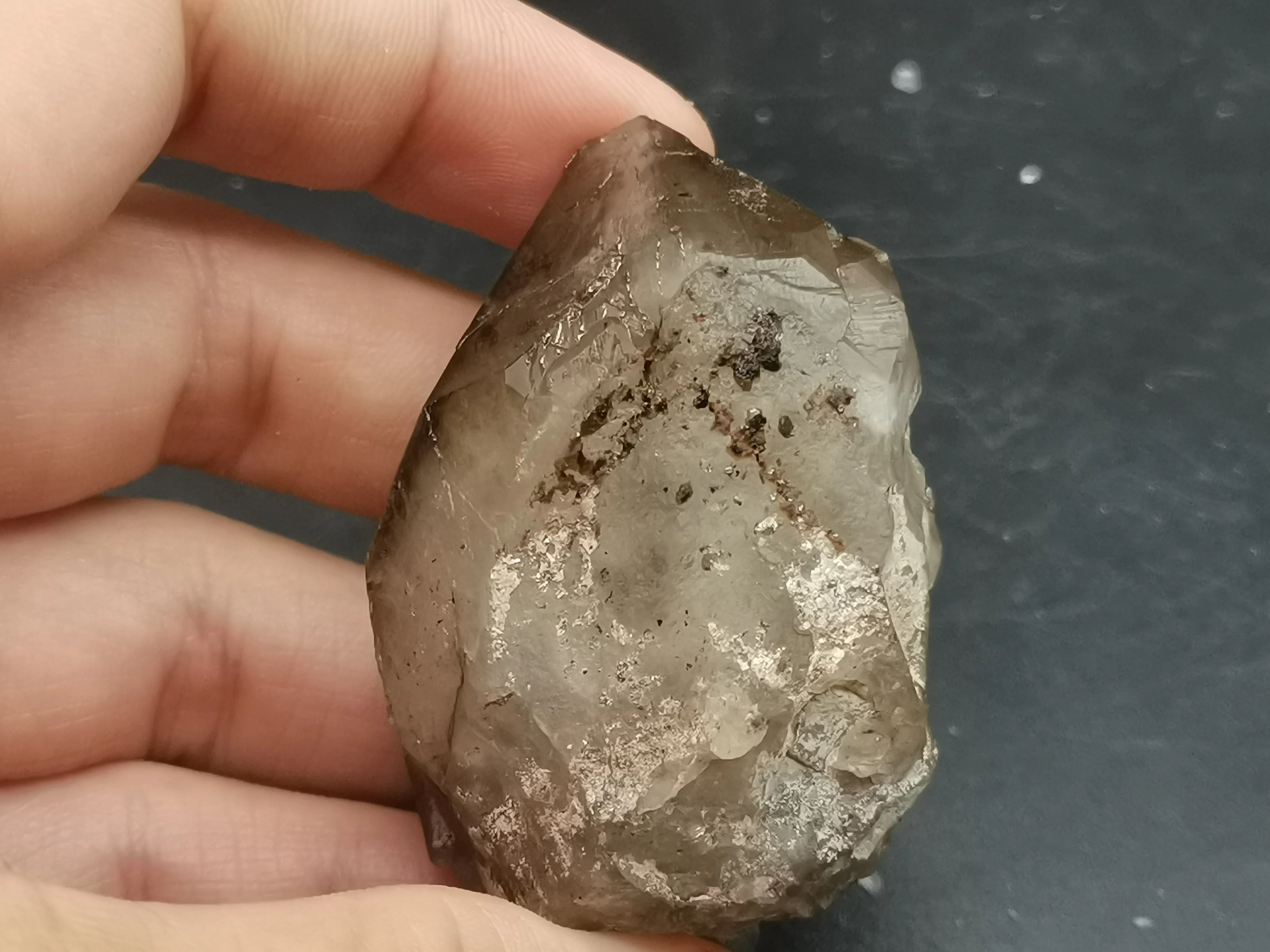 

60.6g.Natural crystal column crystal specimen, Fengshui Lingqi energy stone