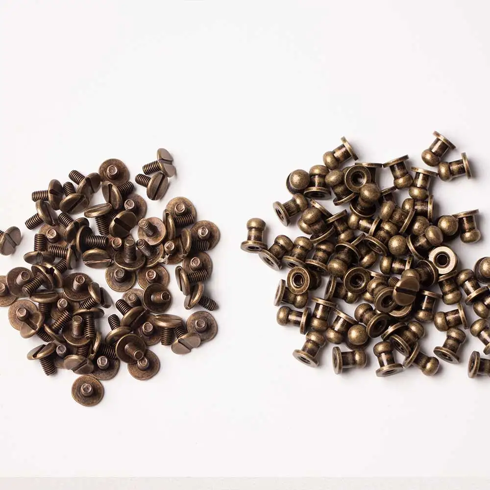 Твердая латунь винт с круглой головкой шпильки латунными пуговицами и гвоздь