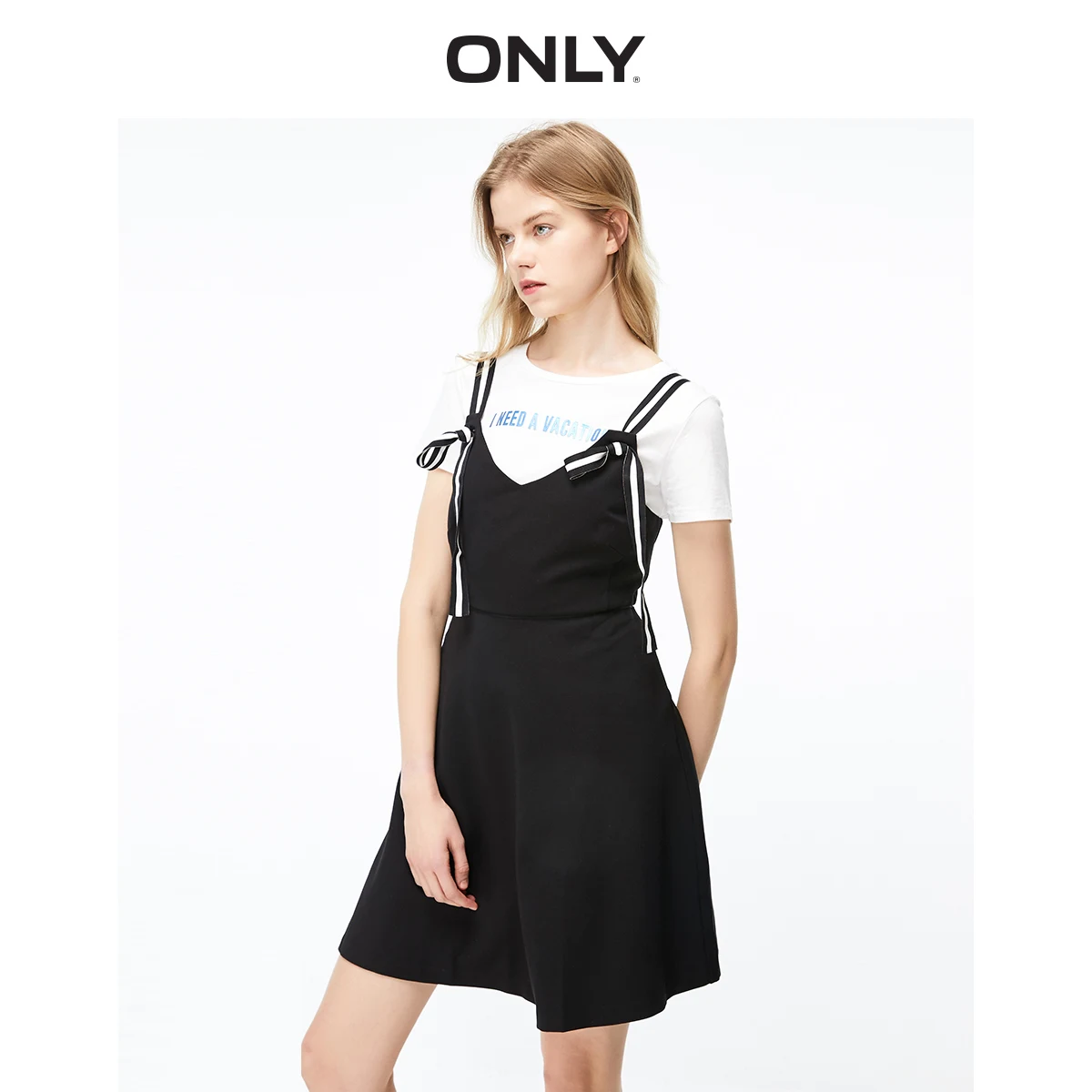 Женское платье с V-образным вырезом и завышенной талией | Женская одежда