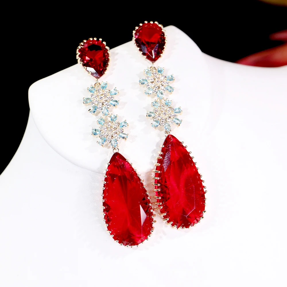 Женские длинные серьги-подвески с рубиновым и красным фианитом | Украшения