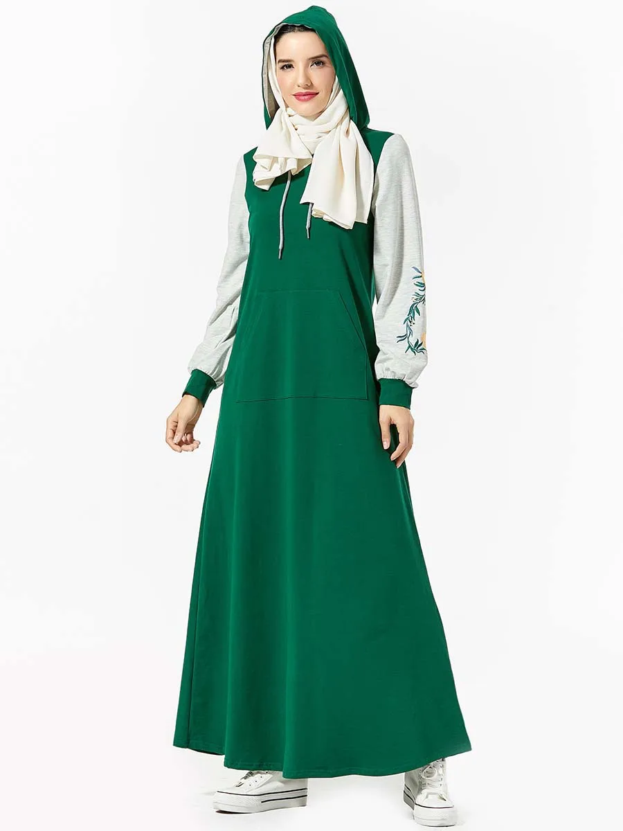 Женское длинное платье с вышивкой и капюшоном | Женская одежда