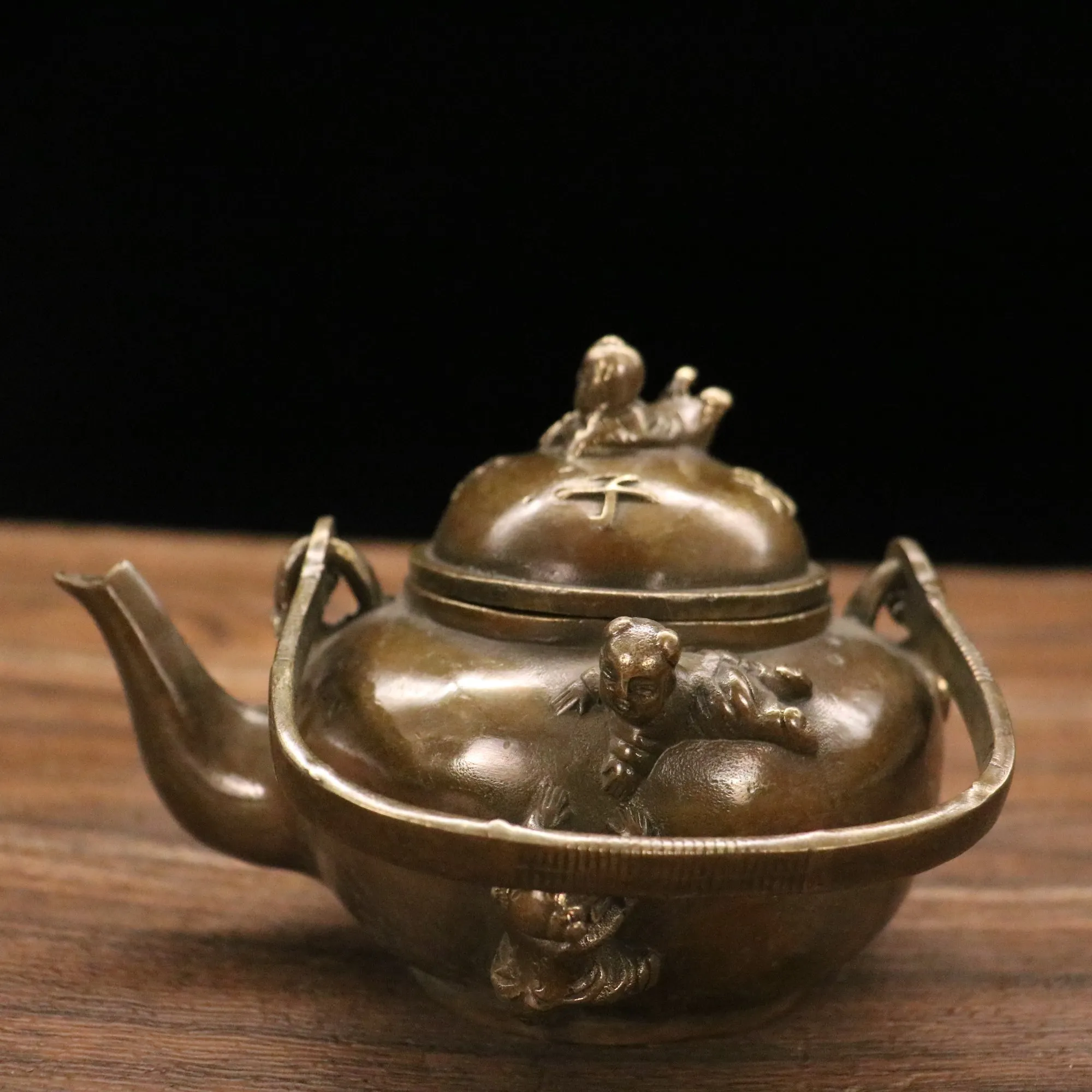 

6"Tibetan Temple Collection Old Bronze Wuzi Dengke Childlike teapot kettle flagon Office Ornaments Town House Exorcism