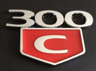 Комплект из 2 предметов 300C эмблема на багажник Decklid для C hrysler 2005 2006 2007 2008 2009 2010