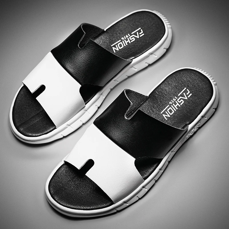 

2020 New Men Slippers Casual Flat Outdoor Summer Shoes Man Breathable Beach Slipper Leather Flip Flops Mens Slides