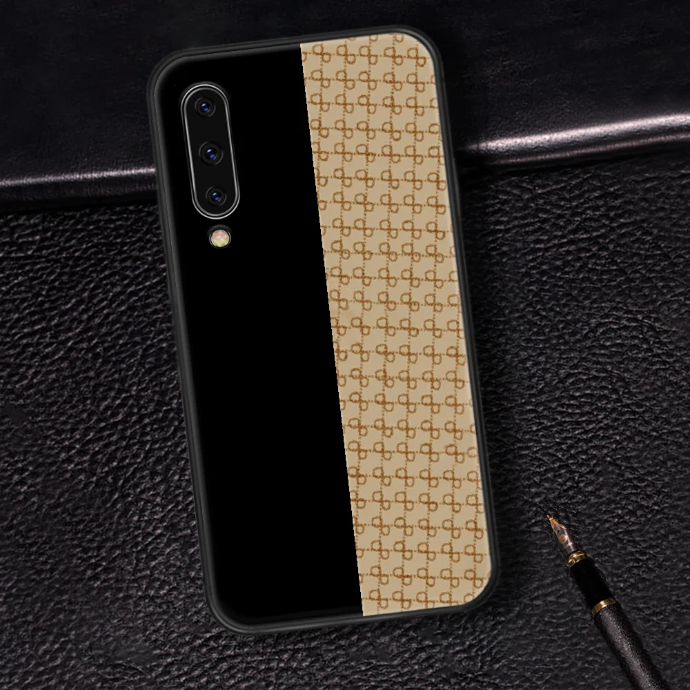 

Fashion Brand Doraemon Tiger Bee Phone Case Cover For Samsung Galaxy A7 8 10 20 20e 21 30 30S 31 41 50 50S 51 70 71 91 black