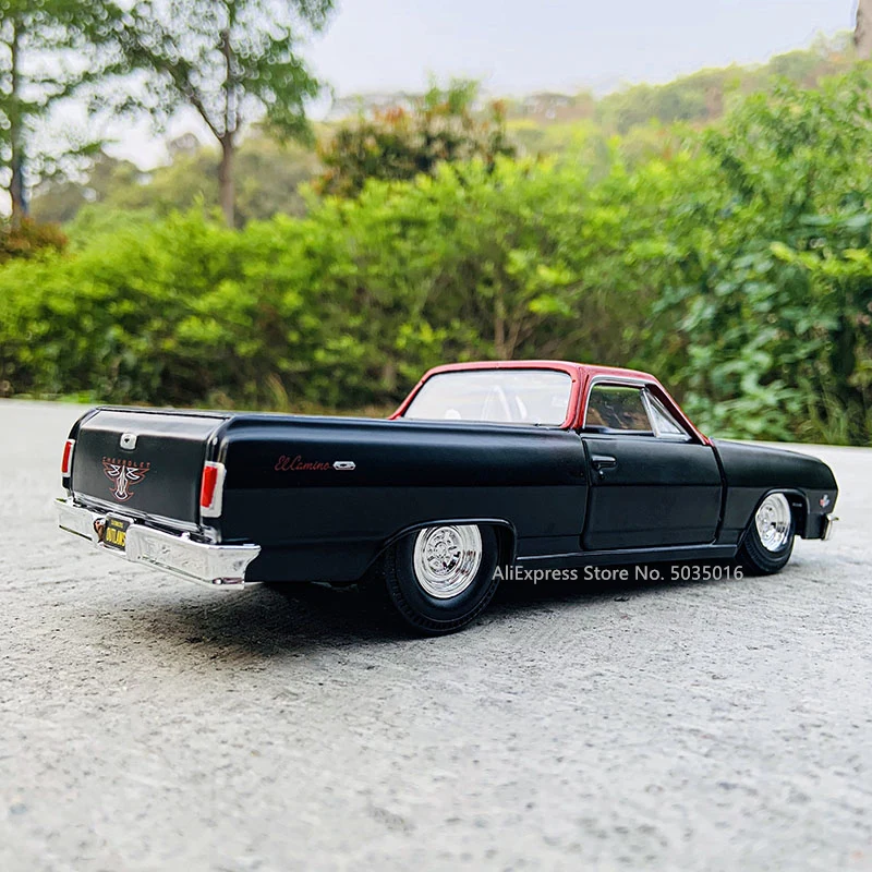Модель автомобиля Maisto из сплава в масштабе 1:25 1965 Chevrolet EL конвертер декоративная
