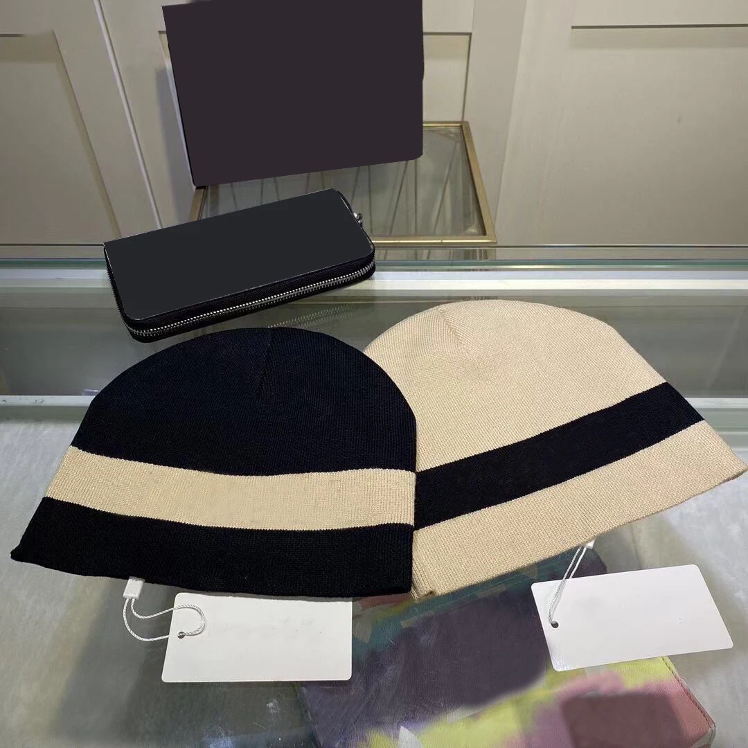 

2021 Fashion autumn winter new luxury letter printing double layer warm woolen hat men and women knitted cap