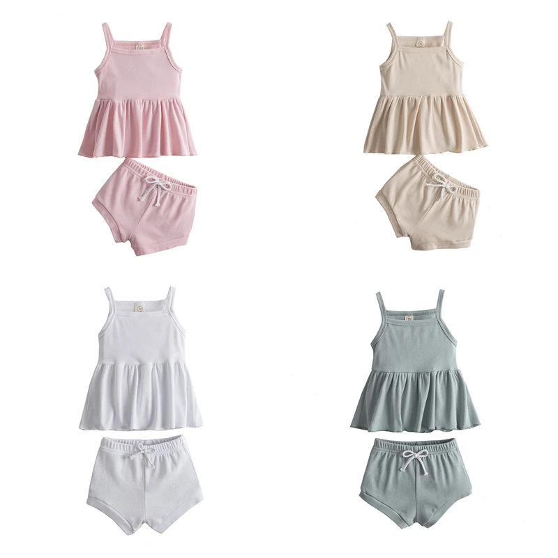 Комплект детской одежды из 2 предметов однотонный жилет на бретелях и шорты