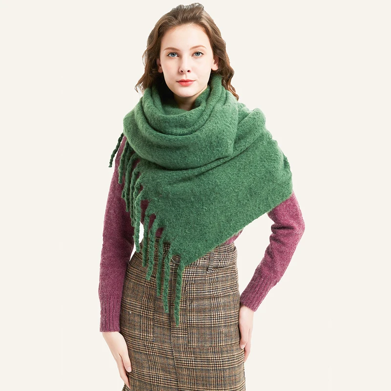 Толстый женский шарф GOPLUS с кисточками большой роскошный однотонный розовый