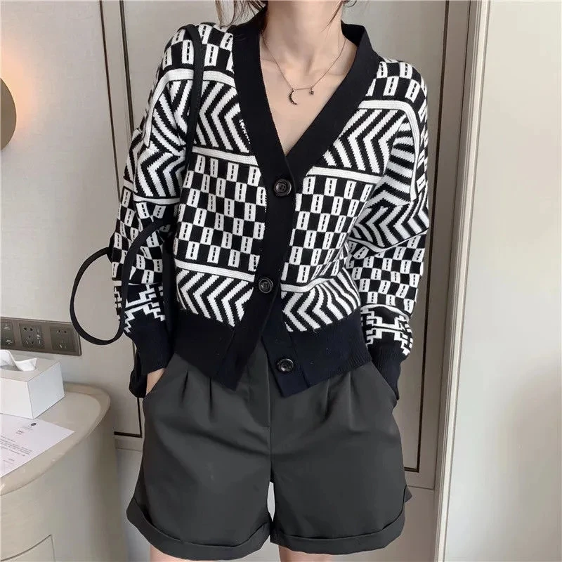 

Spring Autumn Slim Elastic Plaid Long Sleeve Cardigan Women Casual V-Neck Thin Cardigan Sweater Fashion Skinny Button Up Sweater