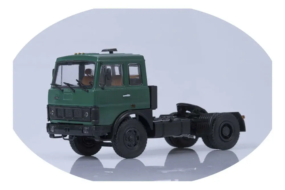 

Новое седло EAC 1 43 МАЗ 5432 (ранняя кабина), зеленая металлическая рама, сохраненная AUTOHISTORY 100428Z, литый под давлением трактор для коллекционного ...