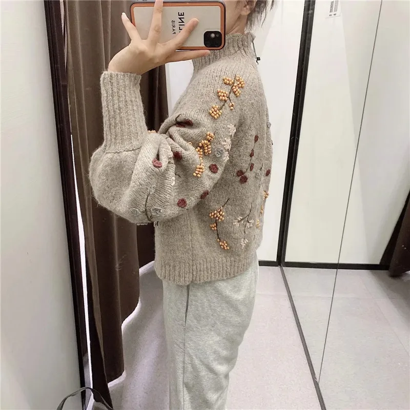 

PSEEWE Za 2021 Women Sweater Beading Crop Knitted Sweater Woman Winter Warm Tunic Vintage Embroidery Puff Long Sleeve Pullover
