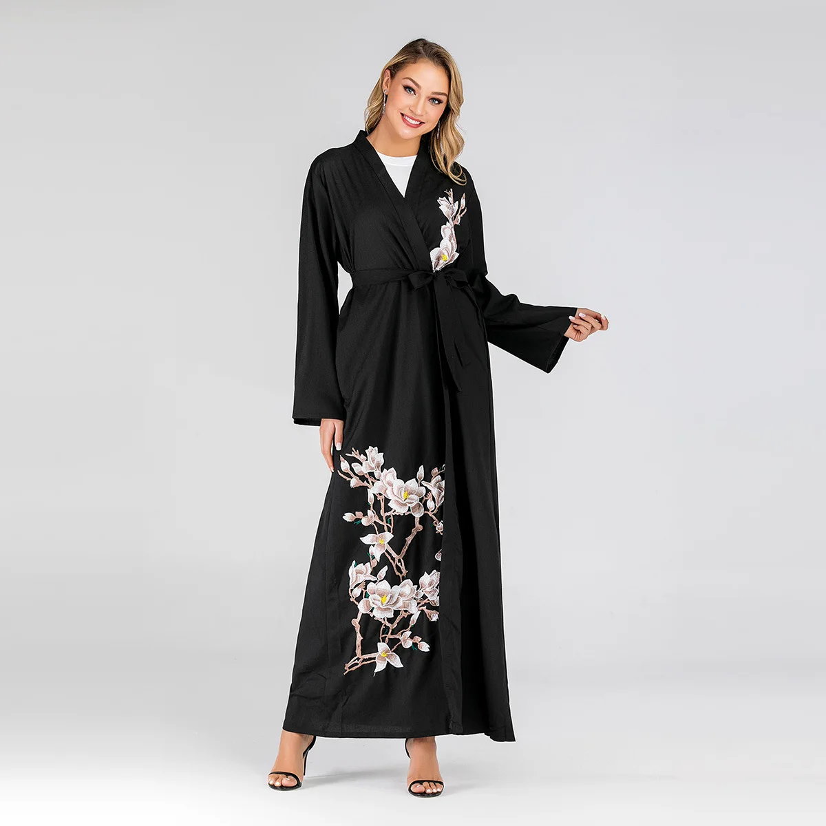 

Floral Embroidery Muslim Robe Cardigan Long Sleeve High Waist Abaya Long Trench Casual Maxi Windbreaker TA1717