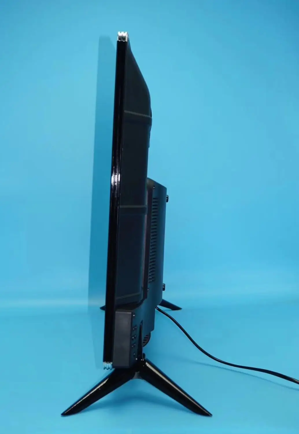 Умный Портативный ТВ-телевизор 17 дюймов 19 22 дюйма 24 26 28 android operaion wi-fi TV led-телевизор