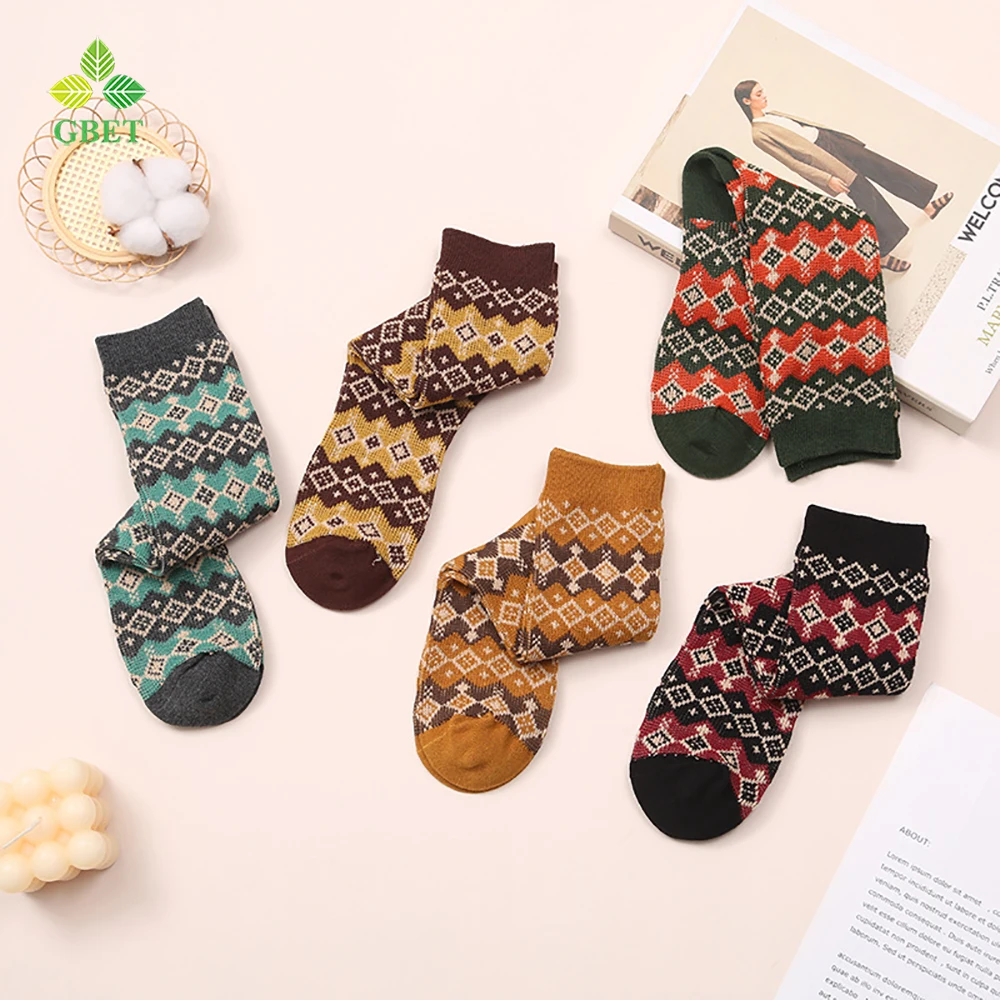 

Retro Series Plaid Trendy Fashion Mid-Tube Socks Female Lolita Breathable Pure Cotton Autumn/Winter Comfortable Socks For Women