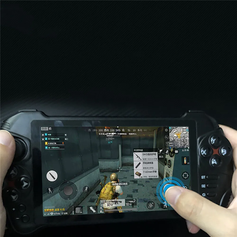 

Portable 5.5-inch IPS Touch Screen Handheld Game Console 2G RAM 32G ROM Video Handheld Game Player Wireless Controller