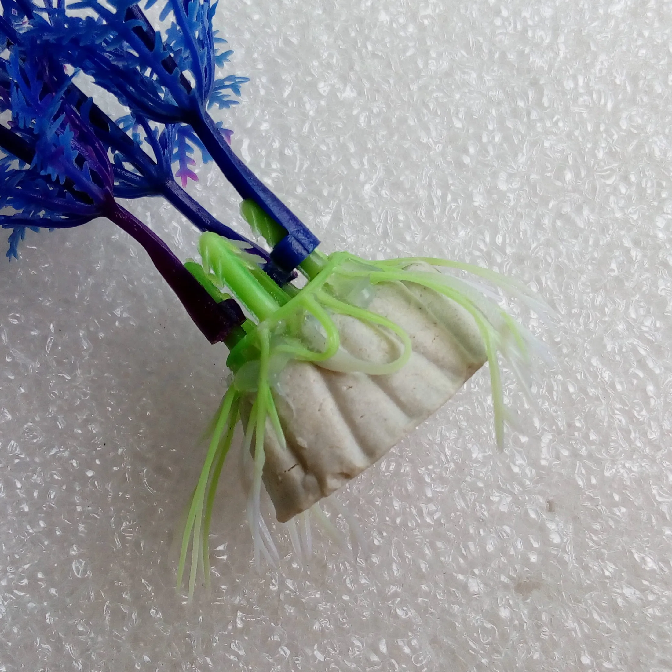 

6 Pcs/lot Aquarium Plastic Underwater Plants Fish Tank Artificial Plants Aquario Ornament Landscape Decor Grass