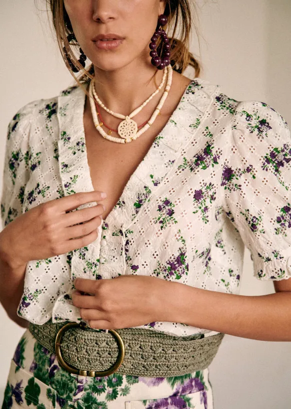 

Spring/Summer 2021 New Ladies' Rural Style V-neck Shirt Short-sleeved Top with Embroidery and Hollow Print