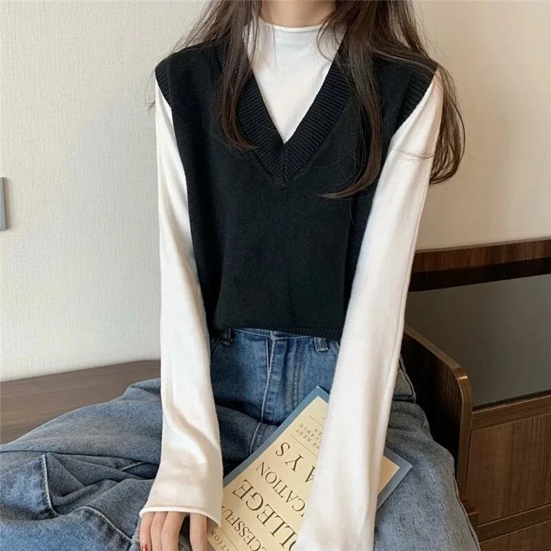 Женский трикотажный жилет с V-образным вырезом без рукавов |