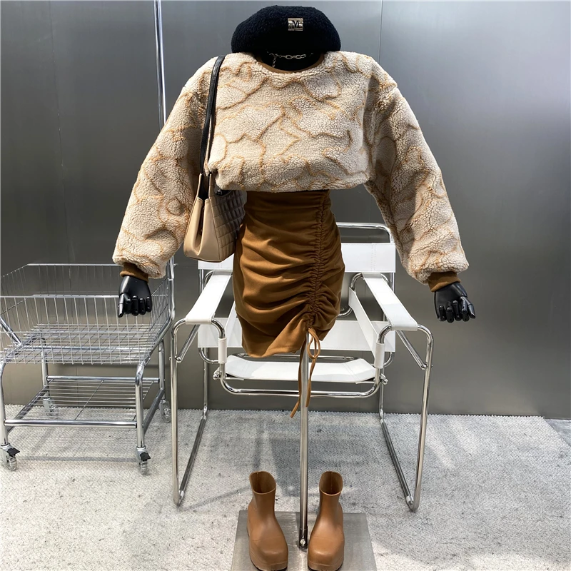 

New Embroidered Lamb Cashmere Thickened Warm Loose Round Neck Wool Sweater + High Waist Drawcord Irregular Hip Wrap Skirt Set