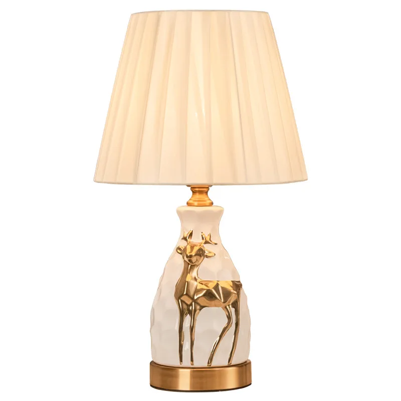 Маленькая скульптура в Северном Европейском стиле Золотая Керамическая