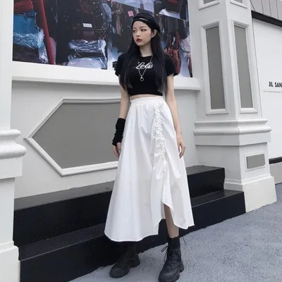 Платье черное с глубоким вырезом на бретельках платье ТРАПЕЦИЕВИДНОЕ