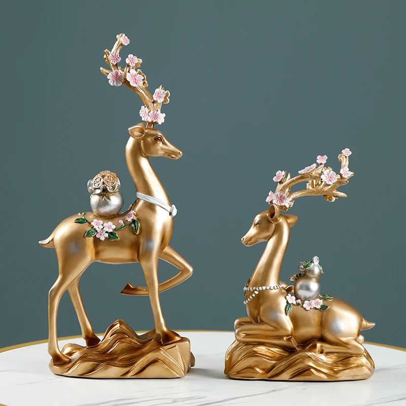 

Deer in a family of three is simple, modern and extravagant. TV cabinet ornaments, wine cabinet decorations and home accessories
