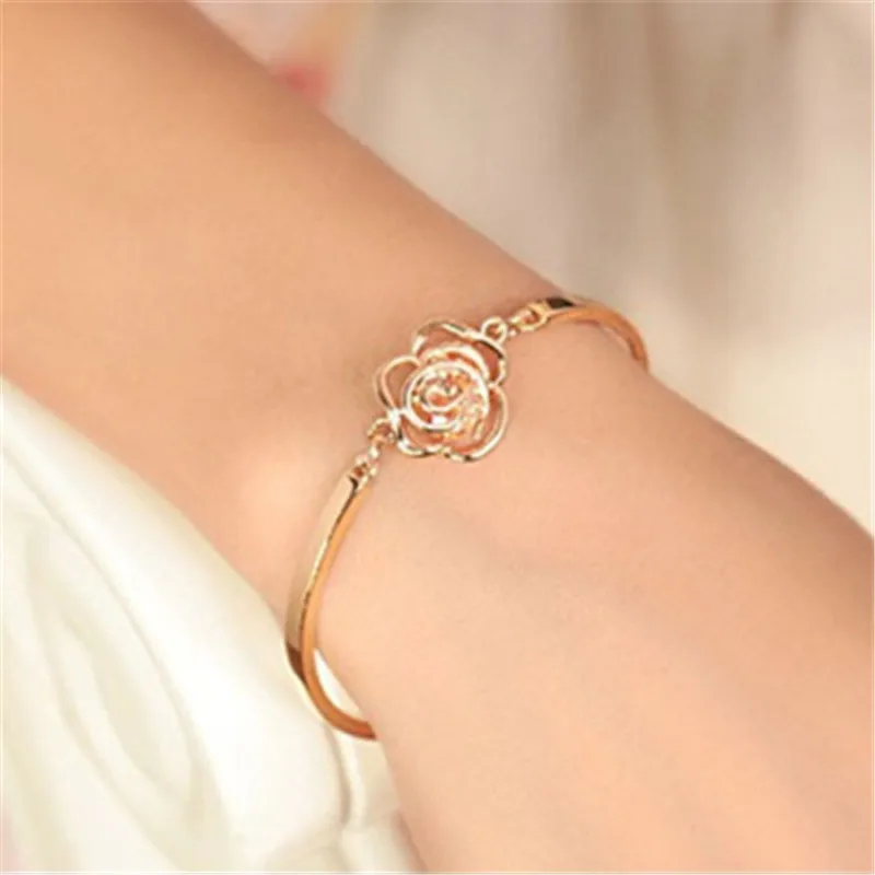 

HANGZHI 2021 NEW Korean version of jewelry fashion alloy rose bracelet zircon bracelet birthday gift bracelet
