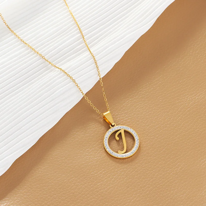 Подвеска оригинальная женская с 26 буквами и кристаллами