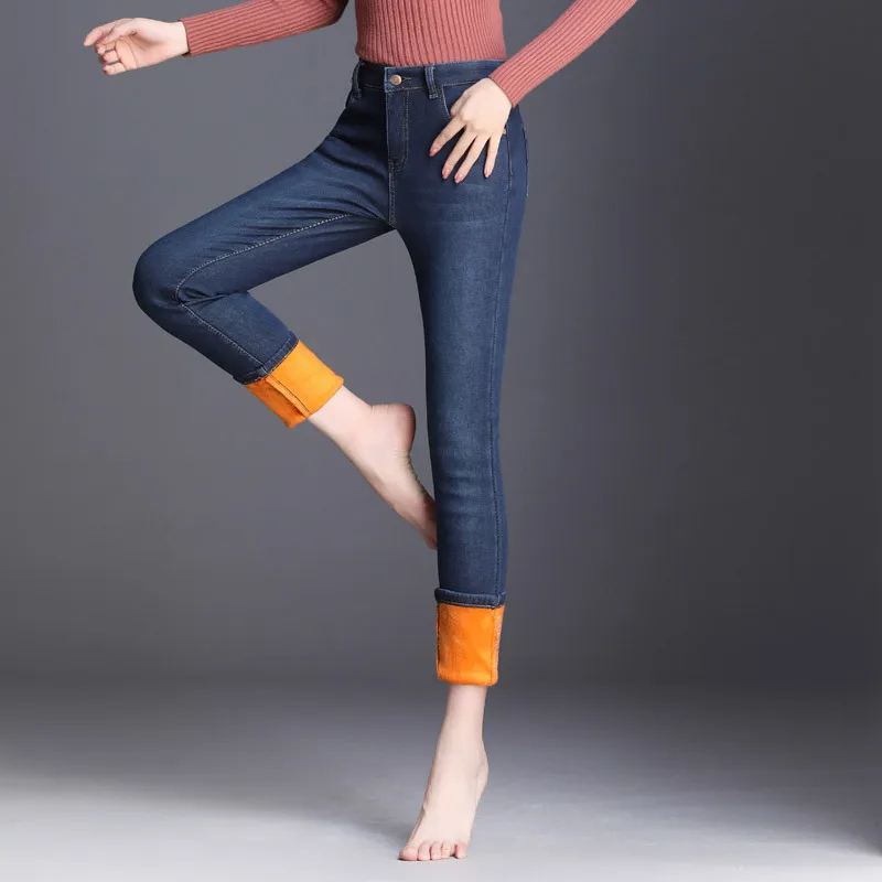 

Новинка 2021, зимние вельветовые джинсы, утолщенные облегающие джинсы больших размеров, теплые Стрейчевые узкие джинсы для похудения, корейс...