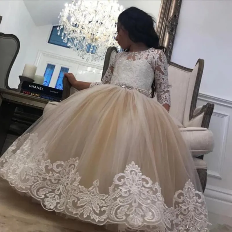 

Champagne Lace Crystal Flower Girls Dresses with Long Sleeve 2020 Jewel Neck Little Girl Wedding Communion Pageant Ball Gown