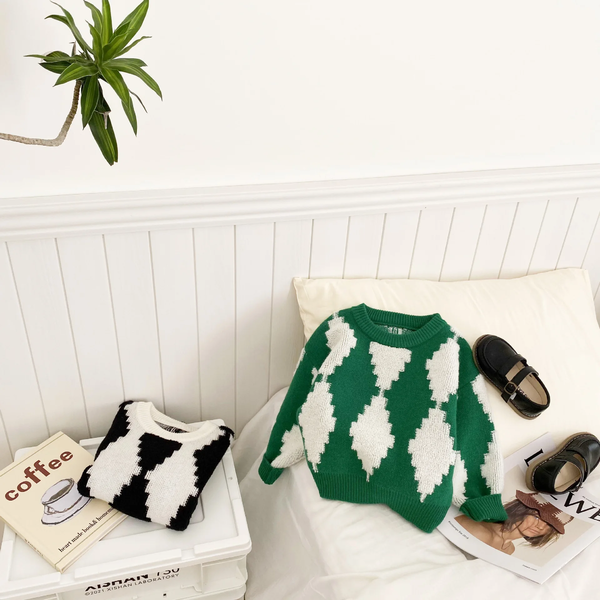 

2021 Winter Children’s Sweater South Korea Version of The Children’s Warm Fashion Pullover Sweater Round Neck boys sweater