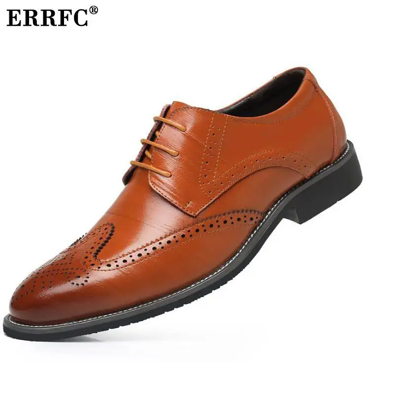 

ERRFC Breathable Brown Men Brogue Shoes Round Toe Lace Up Black Tide Leisure Leather Shoes British Office Shoes Plus Size 13 14