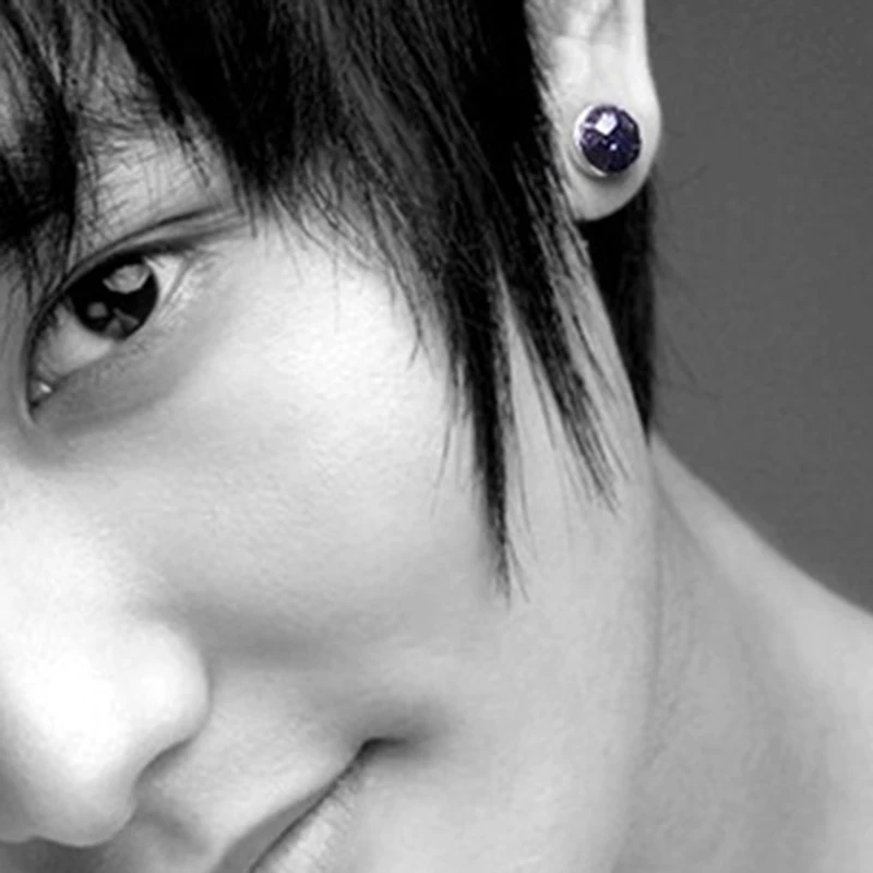 Серьги-гвоздики с натуральным полированным камнем C75