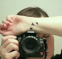 new hot women sexy finger wrist flash fake tattoo stickers liberty small birds fly design waterproof temporary sticker