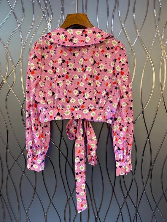 

2021 spring and summer new women's Lapel small flower pattern color matching hem knot long sleeve short top 319