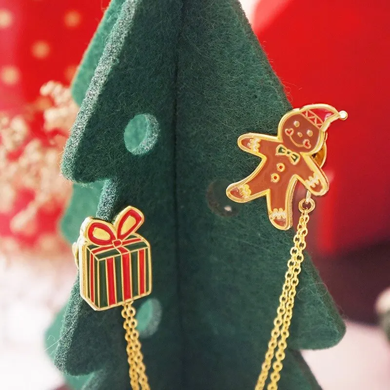 

Merry Christmas Pin Brooches Cute Santa Hat Gloves Bells Socks Donuts Candy Tiepin Enamel Pin Badges Gifts Brooch