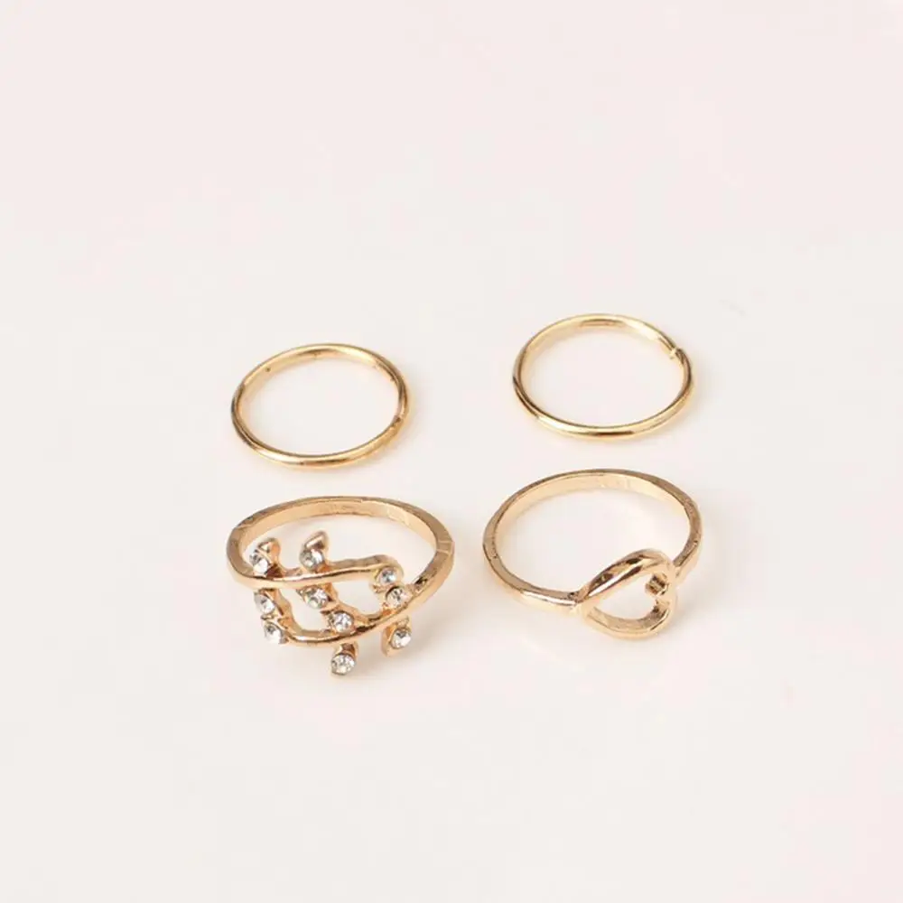 Женский комплект колец из четырех предметов золотистые стразы в форме сердца и